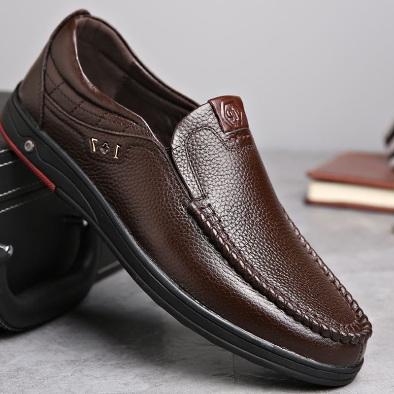 Sapato Mocassim Classic - Couro Genuíno